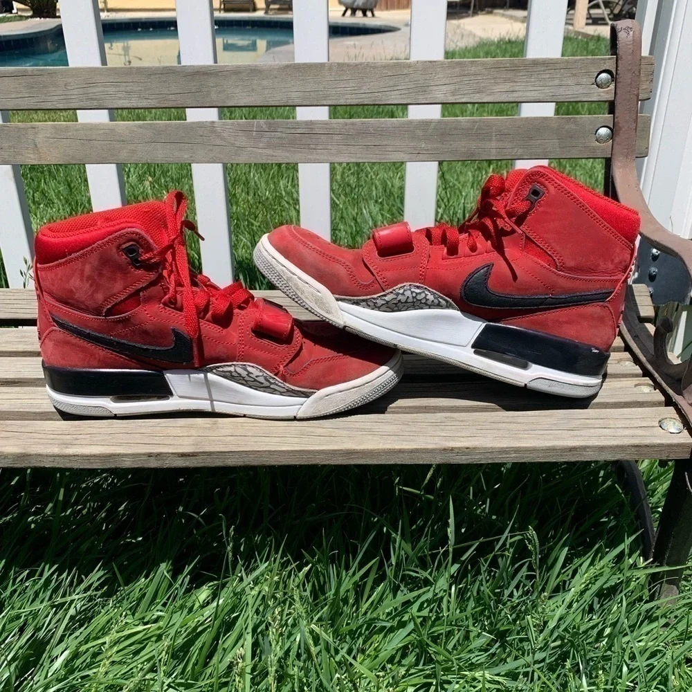Air Jordan Legacy 312 'Toro' sneakers‎
